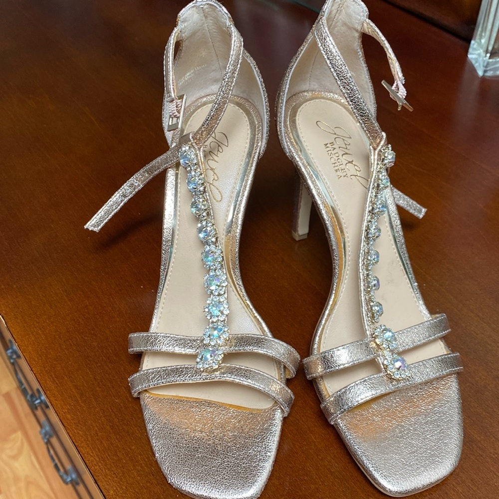 Jewel Badgley Mischka  Heels Elegant Design
